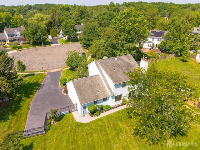 10 Chelsea Ct, South Brunswick, NJ 08810 - view of subject property with a forest