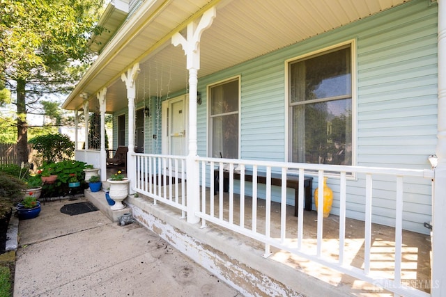 10 Chelsea Ct, South Brunswick, NJ 08810 - view of covered porch