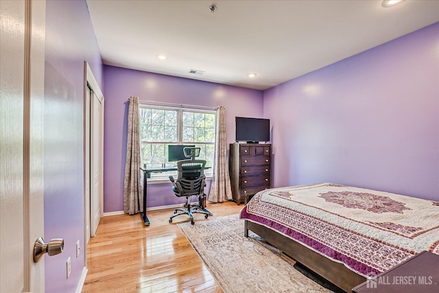 822 Dominick Ct, South Plainfield, NJ 07080 - bedroom with light wood-style flooring, recessed lighting, baseboards, and an office area