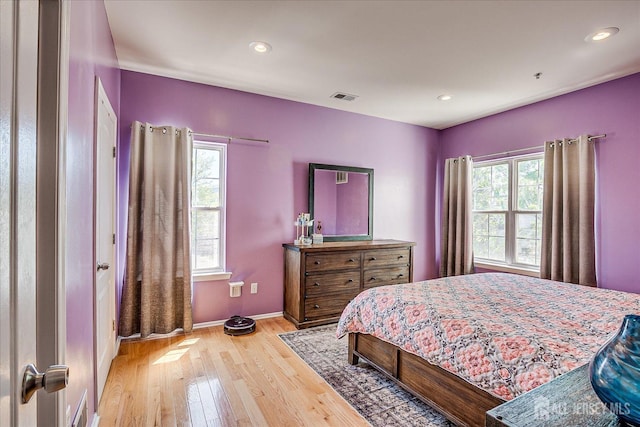 822 Dominick Ct, South Plainfield, NJ 07080 - bedroom with light wood-style flooring, baseboards, and recessed lighting