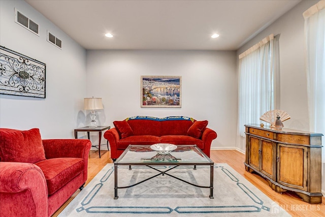 35 Fabiszewski Way, Parlin, NJ 08859 - living room with recessed lighting, light wood-type flooring, and baseboards