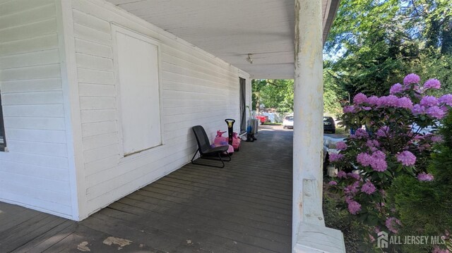810-814 Leland Ave, Plainfield, NJ 07062 - view of wooden porch