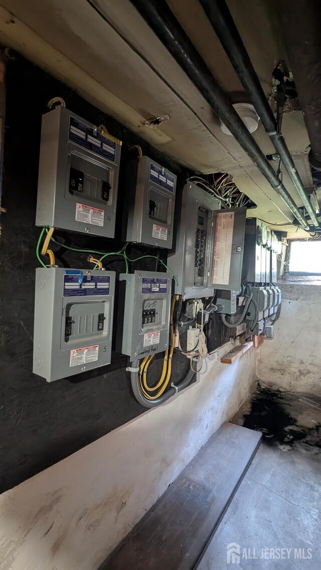 810-814 Leland Ave, Plainfield, NJ 07062 - garage with electric panel