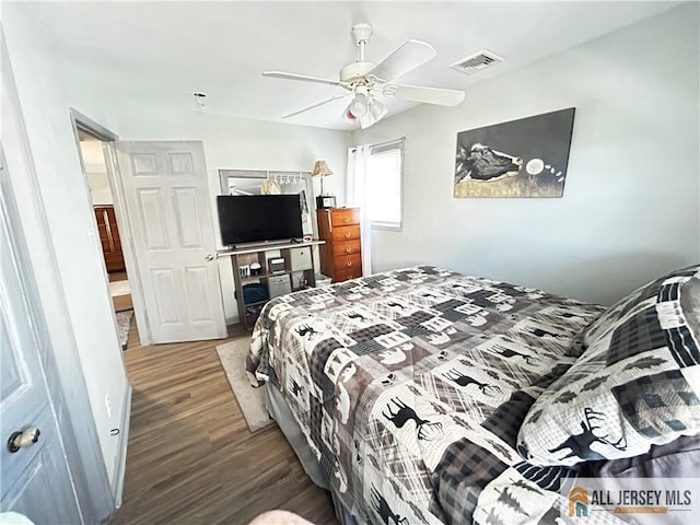133 Pleasant Ave, Iselin, NJ 08830 - bedroom featuring wood finished floors and ceiling fan