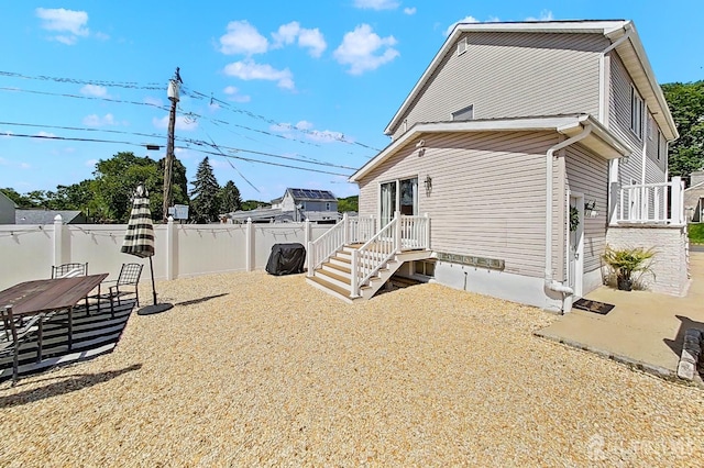 248 N 17th St N, Kenilworth, NJ 07033 - rear view of house featuring a fenced backyard