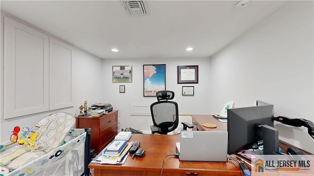 office with visible vents and recessed lighting