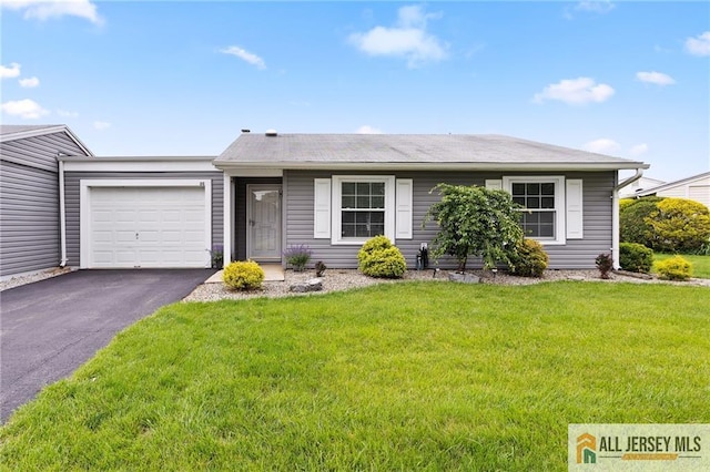 2 Belmar Rd Unit C, Monroe, NJ 08831 - ranch-style home featuring an attached garage, asphalt driveway, and a front lawn