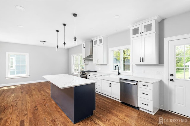 440 Ellisdale Rd, Chesterfield, NJ 08515 - kitchen with a sink, a kitchen island, stainless steel appliances, and a wealth of natural light