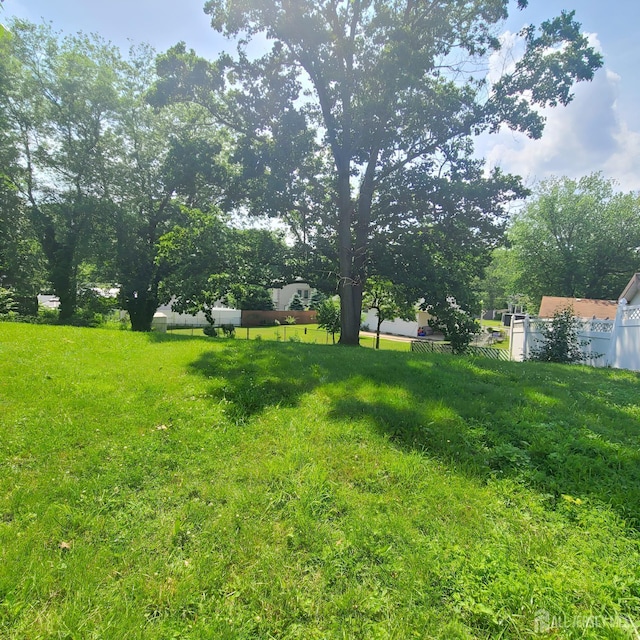 15 Clemson St, Old Bridge, NJ 08859 - view of yard