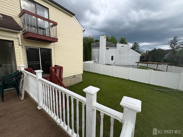 4 La Valencia Rd, Old Bridge, NJ 08857 - view of yard featuring a balcony
