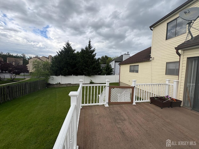 4 La Valencia Rd, Old Bridge, NJ 08857 - view of wooden terrace