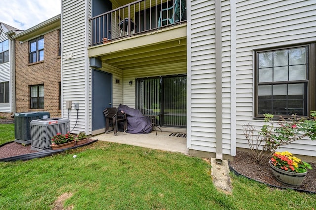 3002 Lighthouse Ln, Sayreville, NJ 08859 - view of patio / terrace with a balcony and central air condition unit