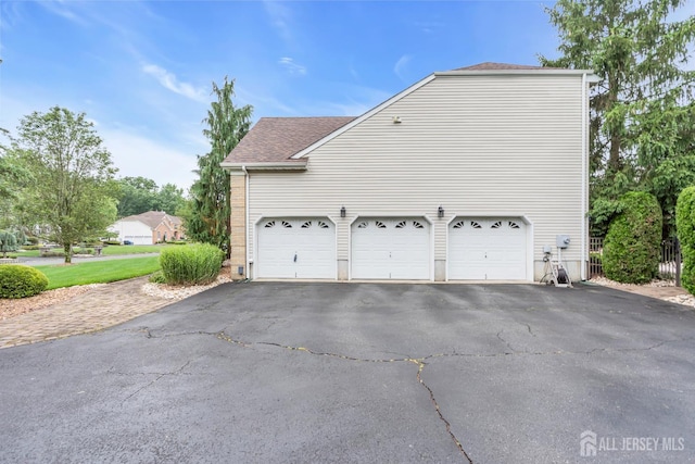 329 Valley View Cir, Freehold Twp, NJ 07728 - photo 88