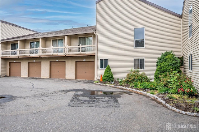68 Kelly Dr, Edison, NJ 08820 - view of property