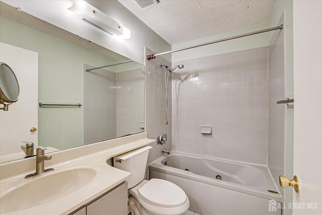 68 Kelly Dr, Edison, NJ 08820 - full bath featuring shower / washtub combination, a textured ceiling, and vanity