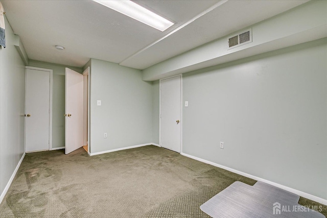 68 Kelly Dr, Edison, NJ 08820 - finished basement with carpet floors and baseboards
