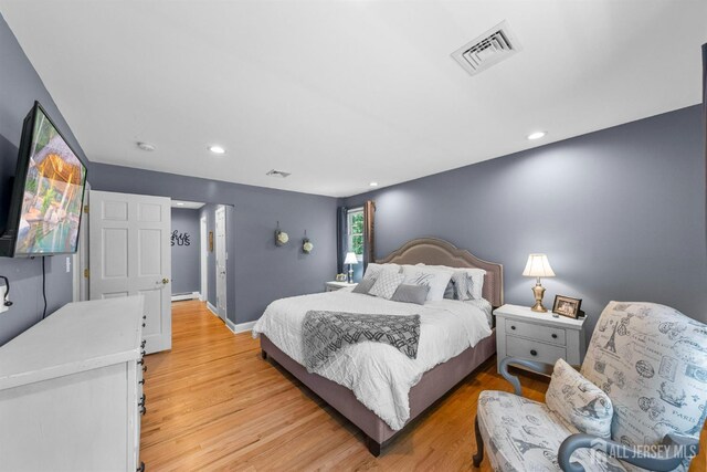 8 Garvey Dr, Monroe, NJ 08831 - bedroom featuring light wood-style flooring and recessed lighting
