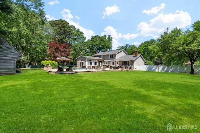 8 Garvey Dr, Monroe, NJ 08831 - back of property featuring a patio