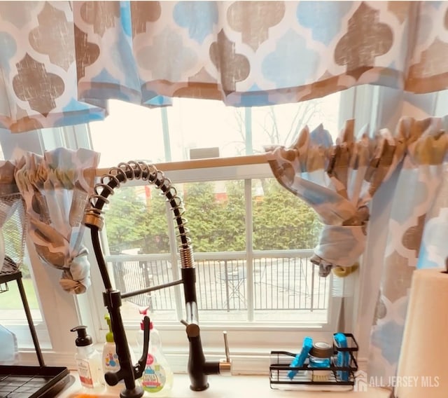 150 School St, Piscataway, NJ 08878 - kitchen view