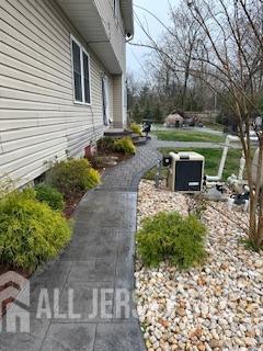150 School St, Piscataway, NJ 08878 - view of yard