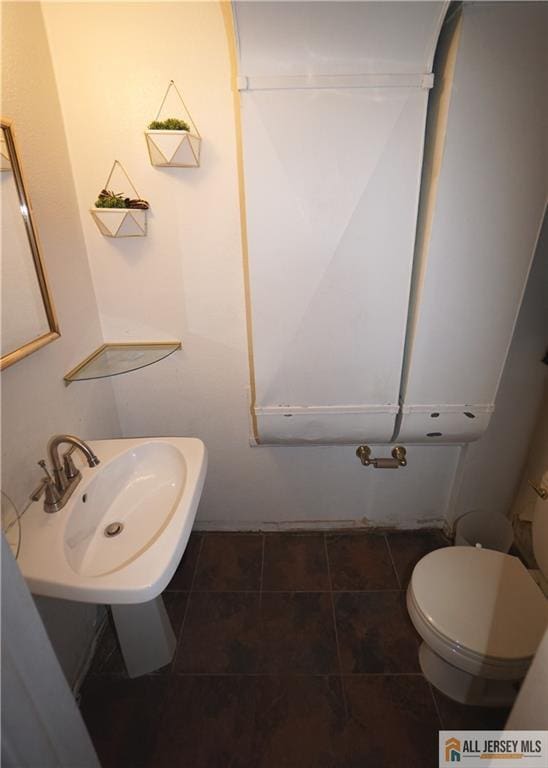 17 Wedgewood Dr, Carteret, NJ 07008 - photo 19