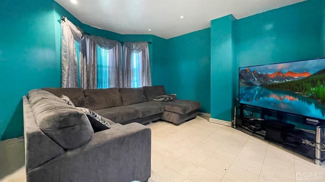 264 Seaman St, New Brunswick, NJ 08901 - living room with baseboards and recessed lighting