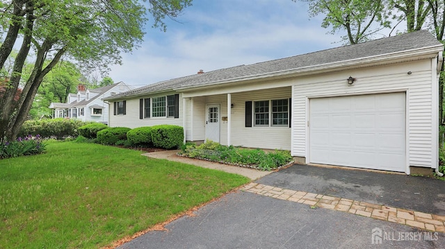 123 Summers Ave, Piscataway, NJ 08854 - single story home featuring a front lawn, an attached garage, and driveway