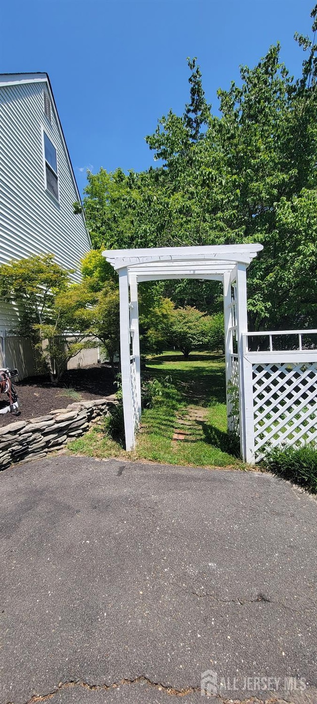 383 S Stump Tavern Rd S, Jackson, NJ 08527 - view of vehicle parking