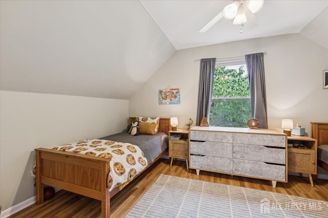 383 S Stump Tavern Rd S, Jackson, NJ 08527 - bedroom with vaulted ceiling, wood finished floors, and ceiling fan