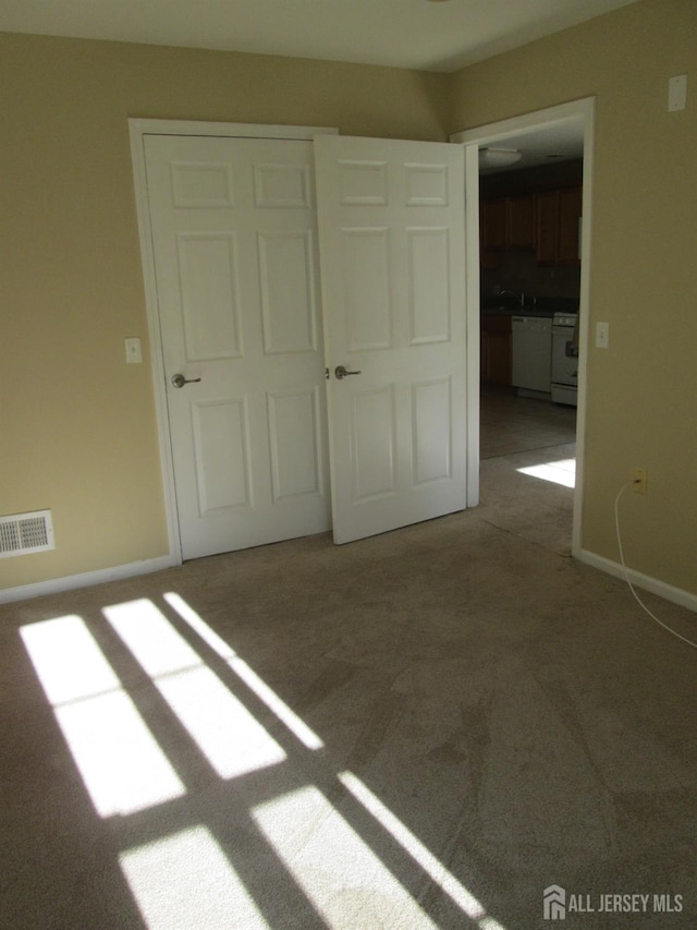101 Liddle Ave, Edison, NJ 08837 - unfurnished bedroom with carpet flooring and baseboards