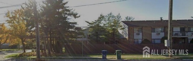 1304 Cricket Ln, Woodbridge Proper, NJ 07095 - photo 2