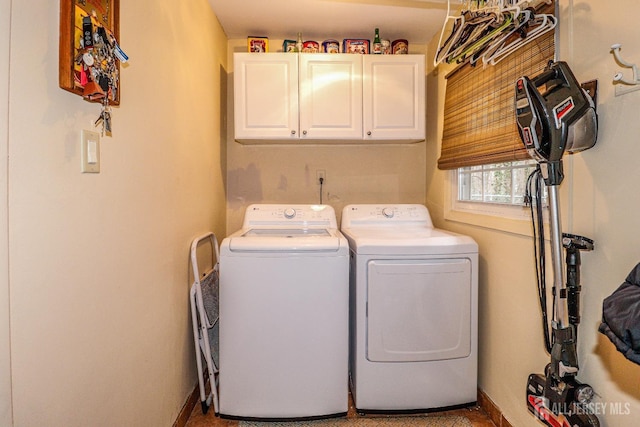17 Morningside Dr, Old Bridge, NJ 08857 - laundry area featuring baseboards, separate washer and dryer, and cabinet space