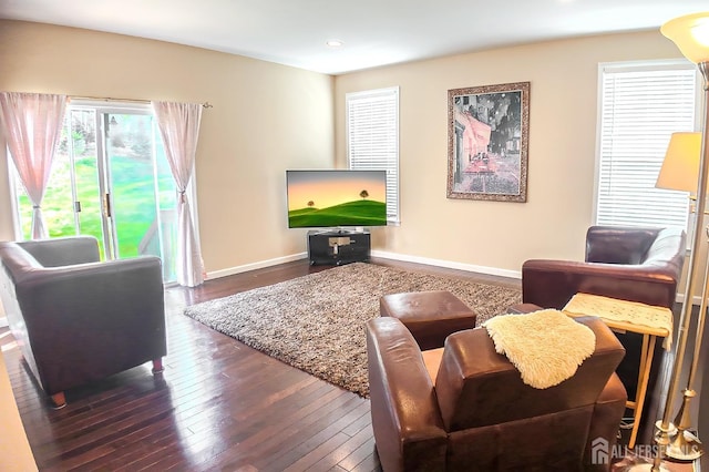 47 Bay Hill Blvd, Monroe, NJ 08831 - living area featuring hardwood / wood-style floors and recessed lighting