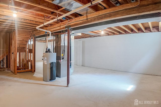 47 Bay Hill Blvd, Monroe, NJ 08831 - unfinished below grade area with water heater and heating unit