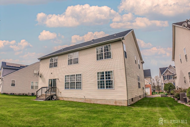 47 Bay Hill Blvd, Monroe, NJ 08831 - back of house with a yard