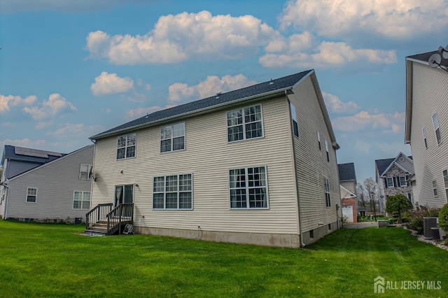 47 Bay Hill Blvd, Monroe, NJ 08831 - rear view of property featuring a yard