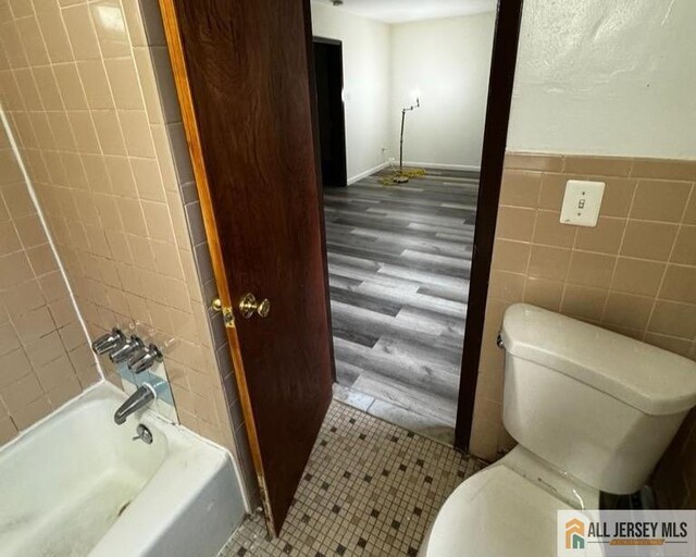 45 Woodedge Ave, Edison, NJ 08817 - photo 10