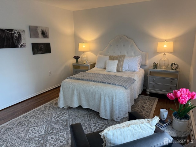 402 N Cranbury Rd Unit 8, East Brunswick, NJ 08816 - bedroom with wood finished floors and baseboards