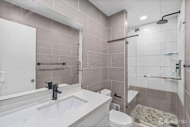 4 Daphne Ct, Edison, NJ 08820 - photo 31