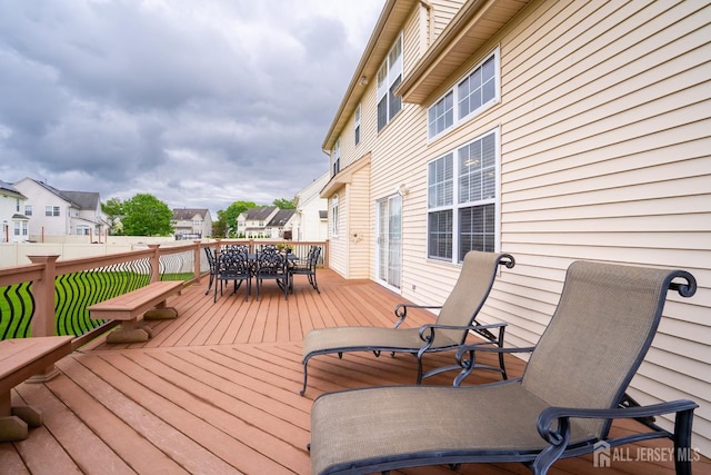 4 Bernadette Cir S, Brunswick, NJ 08852 - deck featuring outdoor dining area
