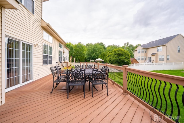 4 Bernadette Cir S, Brunswick, NJ 08852 - deck featuring outdoor dining space and a residential view
