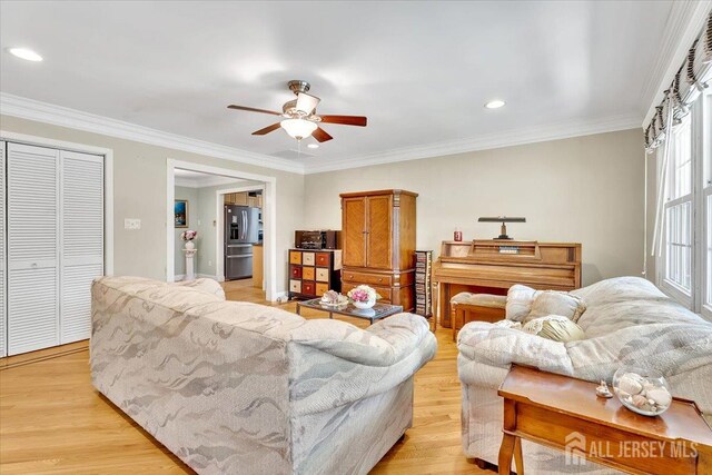 13 Sheffield Ave, Monroe, NJ 08831 - living area featuring ceiling fan, light wood-style floors, crown molding, recessed lighting, and baseboards