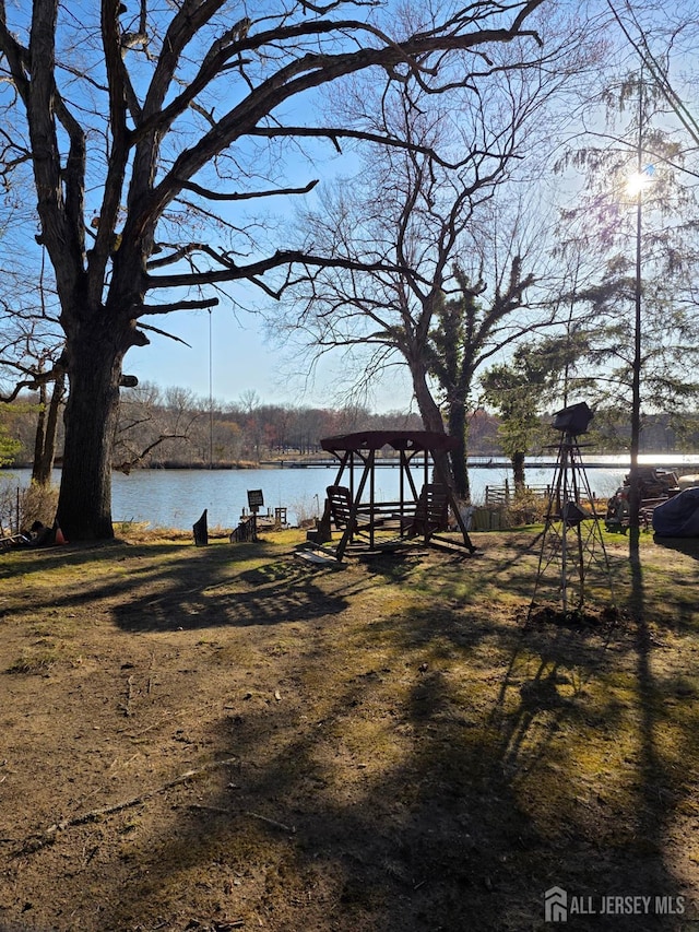 144 Buckelew Ave, Jamesburg, NJ 08831 - view of yard featuring a water view