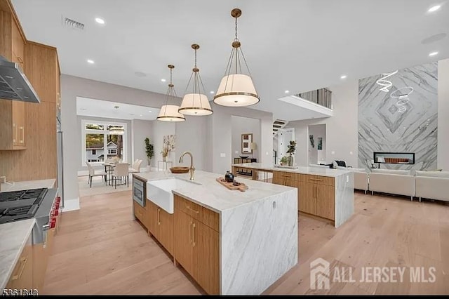 38 Ventnor Dr, Edison, NJ 08820 - photo 4