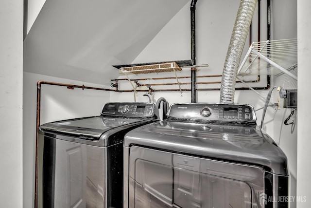 73 Doe Ct, South Brunswick, NJ 08852 - laundry room featuring washing machine and dryer