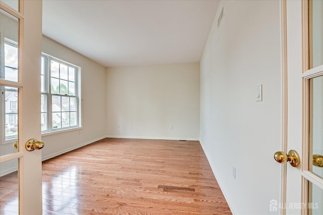 15 Fabiszewski Way, Parlin, NJ 08859 - unfurnished room with light wood finished floors and baseboards