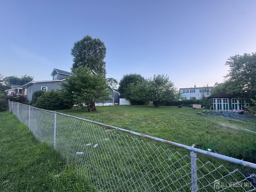 117 Browning Ave, Ewing, NJ 08638 - view of yard