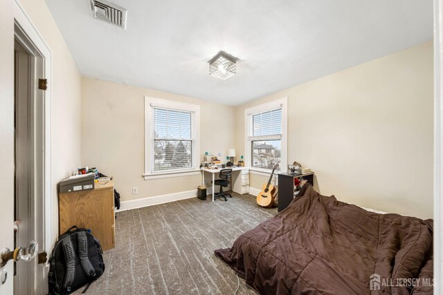 bedroom with carpet floors