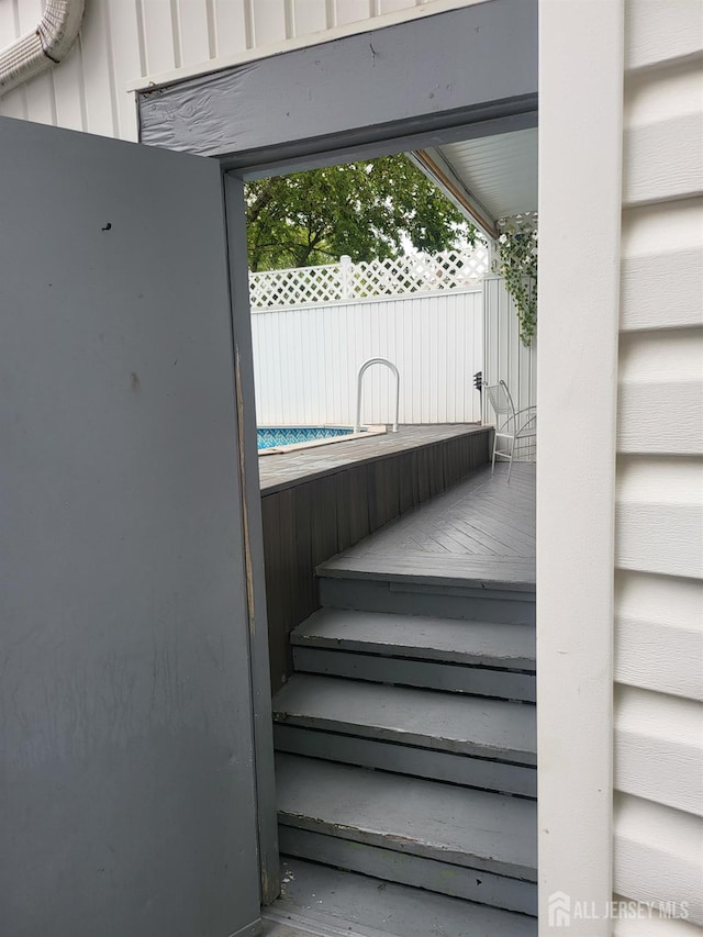 72 High St, Perth Amboy, NJ 08861 - view of stairs