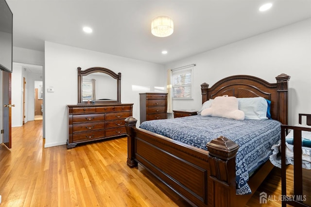 2291 Morrison Ave, Union Twp, NJ 07083 - bedroom with light wood-style floors, recessed lighting, and baseboards